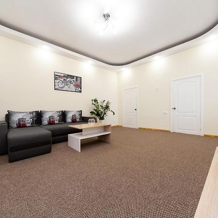 Apartment Center Of Одесса Экстерьер фото