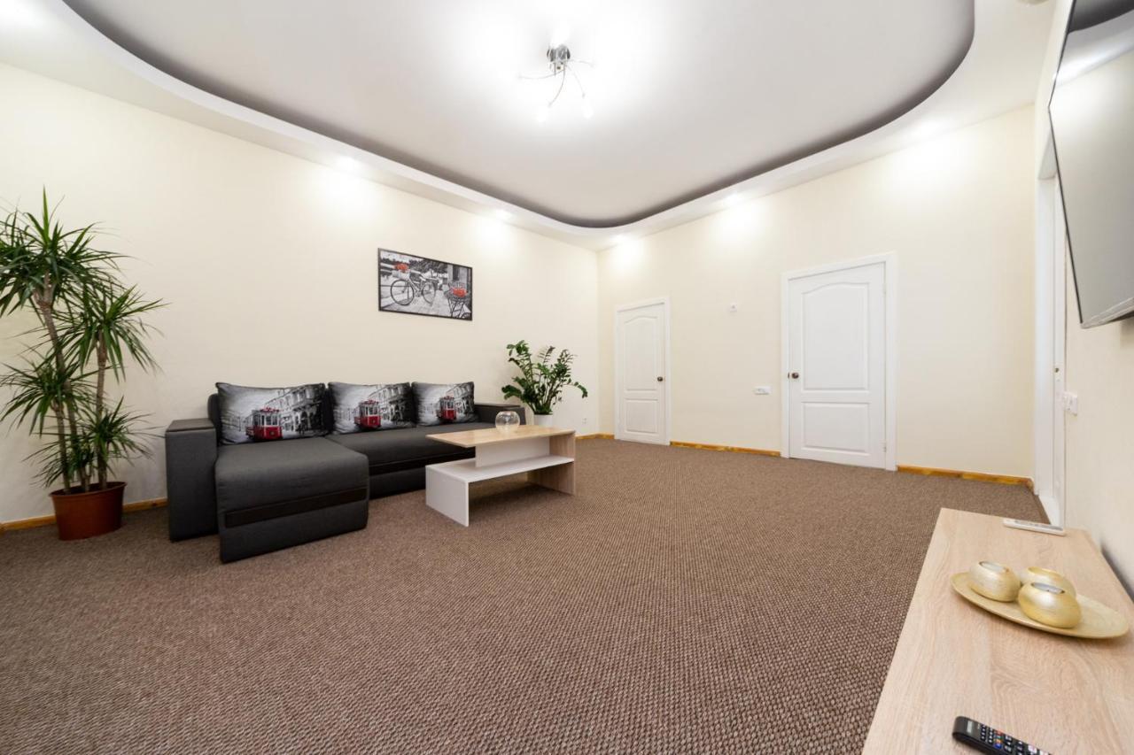Apartment Center Of Одесса Экстерьер фото