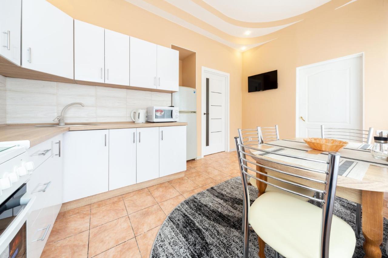 Apartment Center Of Одесса Экстерьер фото